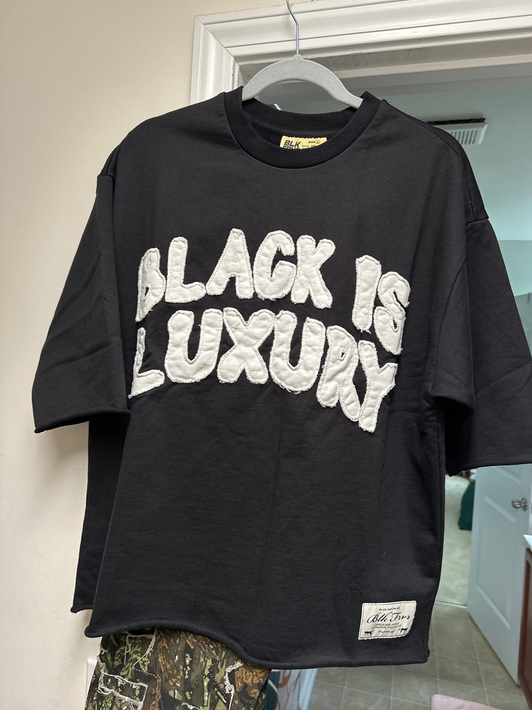 Customer photo review of BLK is Lux Cropped Crew