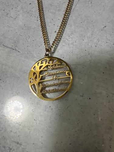 Customer photo review of Lebensbaum Kette mit personalisierten Namen