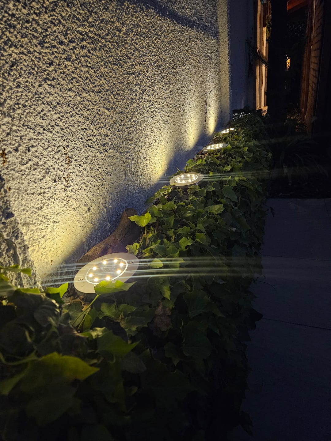 Customer photo review of Estacas Acero Inoxidable - 4 Un. Luz Cálida/Fría IP65 12 cm Diámetro