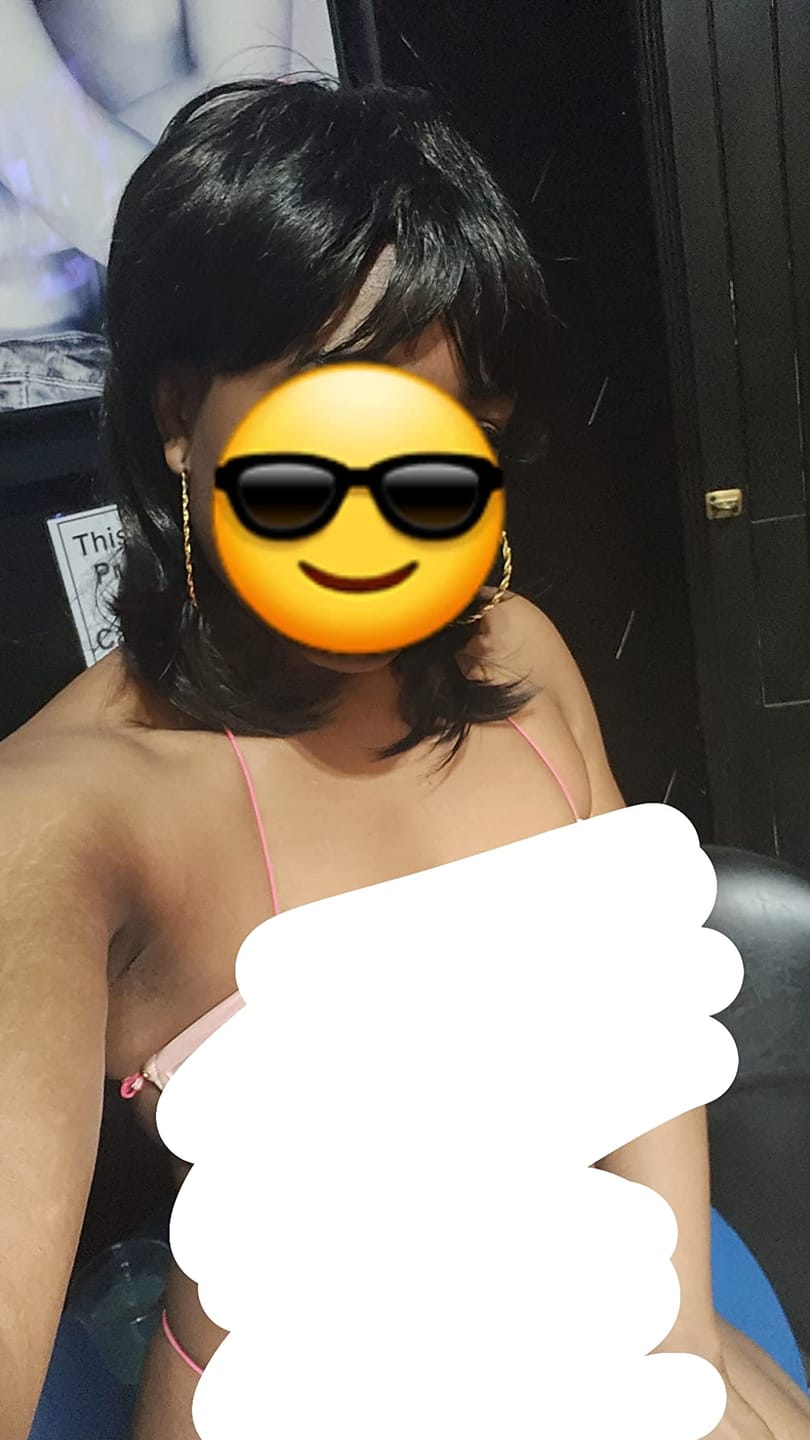 Customer photo review of Luvwin Pixie Cut Wigs Glueless Mullet Wigs With Bangs For Black Women