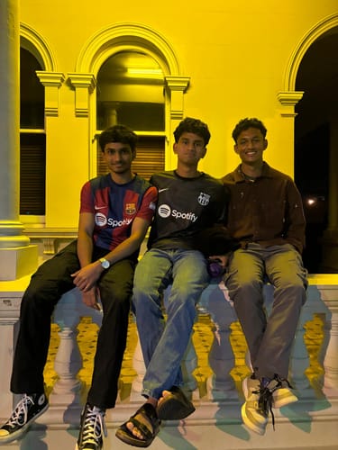Customer photo review of Le Sserafim Barcelona Jersey