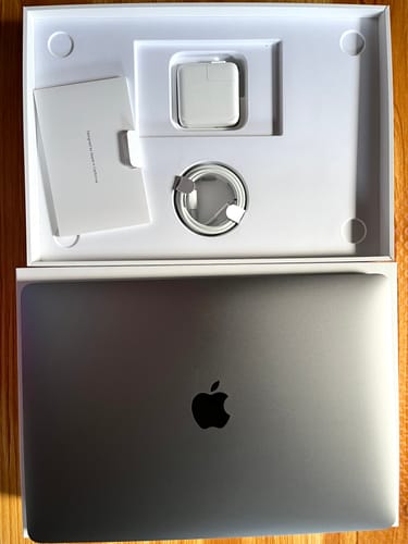 Customer photo review of APPLE - Macbook Air 13" M1