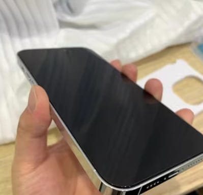 Customer photo review of Protection d'écran 3 en 1 - iPhone