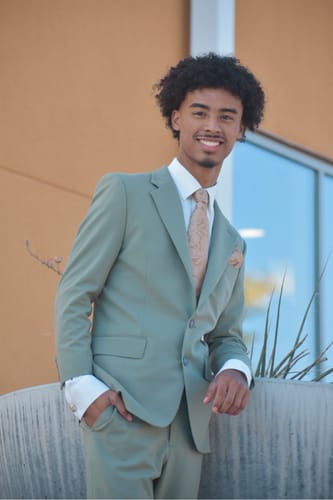 Customer photo review of Barry Wang Brown Floral Silk 63 Inches Men's Tie Hanky Cufflinks Set