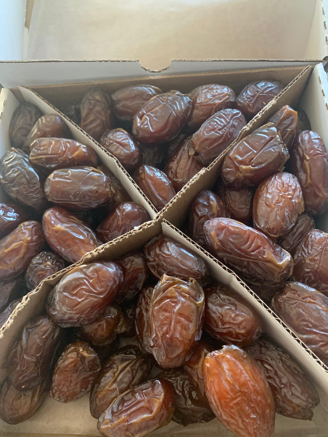 Customer photo review of Organic Jumbo Medjool Dates Box