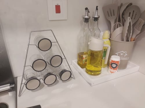 Customer photo review of Emsan Punica 7 Piece Triangle Spice Rack / Spice Set 10212060035 153.03.07.8307