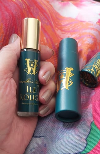 Customer photo review of Ile Rouge