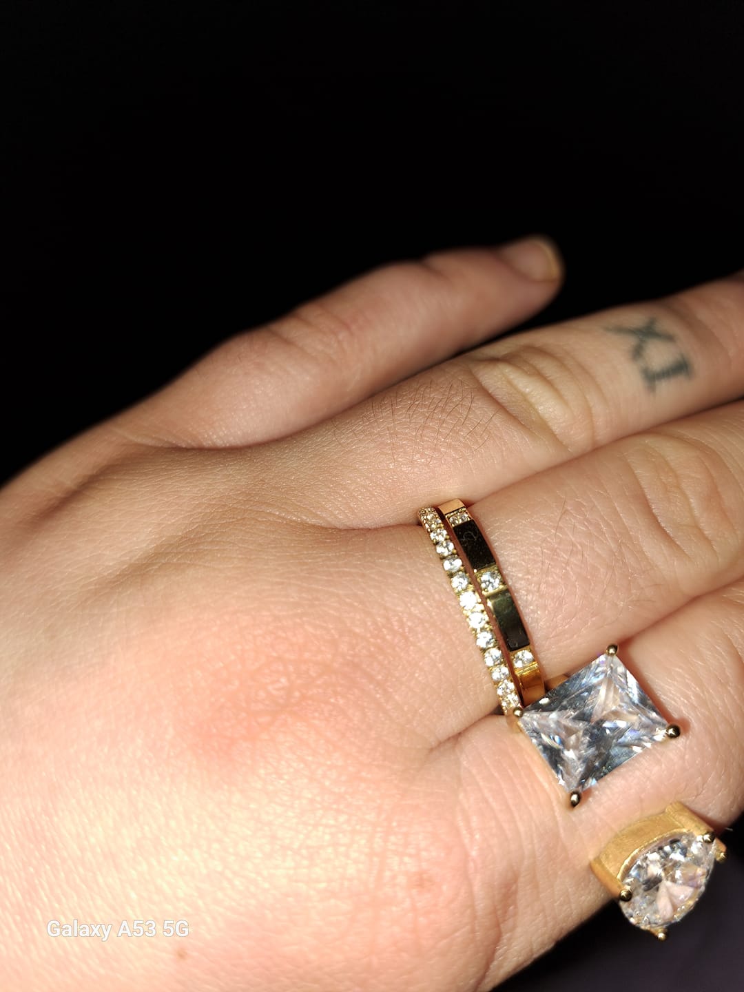 Customer photo review of Lola Ring | 18K vergoldet