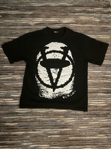 Customer photo review of Vencae™ TEE - MASKED UP
