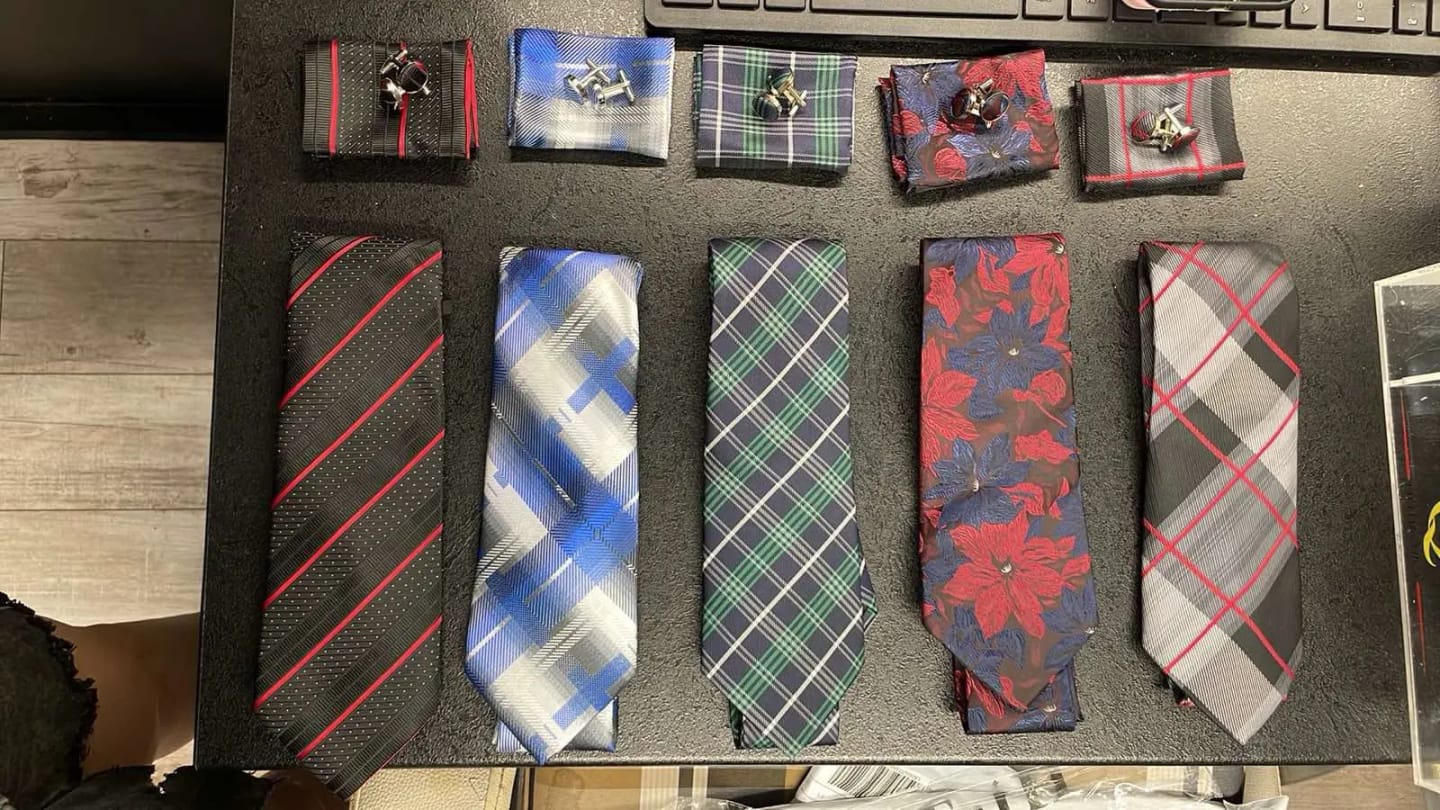 Customer photo review of Red Blue Floral Paisley Silk Necktie Pocket Square Cufflinks Set