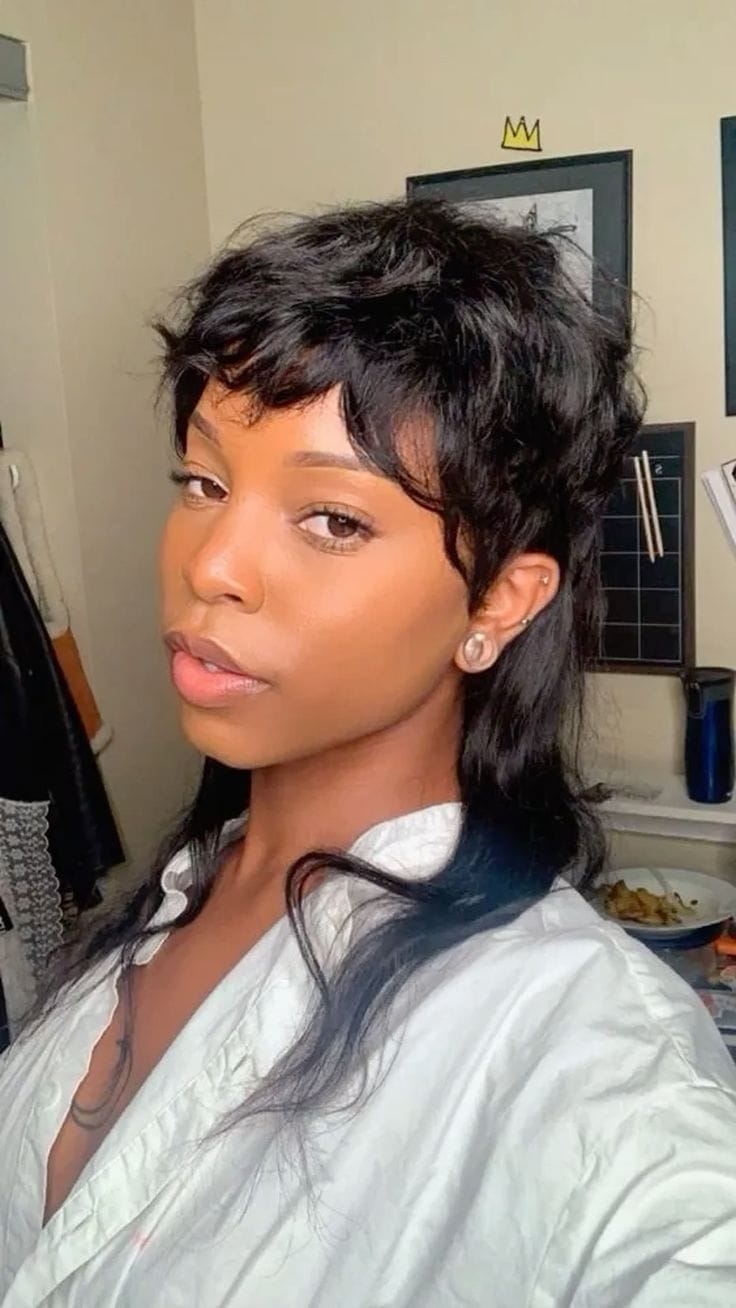 Customer photo review of Luvwin Pixie Cut Wigs Glueless Mullet Wigs With Bangs For Black Women