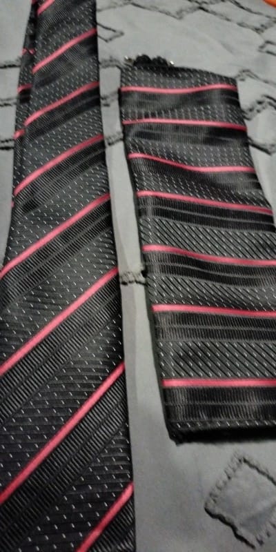 Customer photo review of New Red Black Stripe Silk Necktie Pocket Square Cufflinks Set