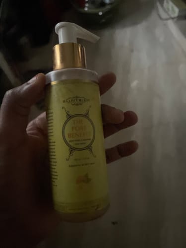 Customer photo review of THE PORE BENEFIT - Deep Pore Cleansing Face Wash (150 ml)