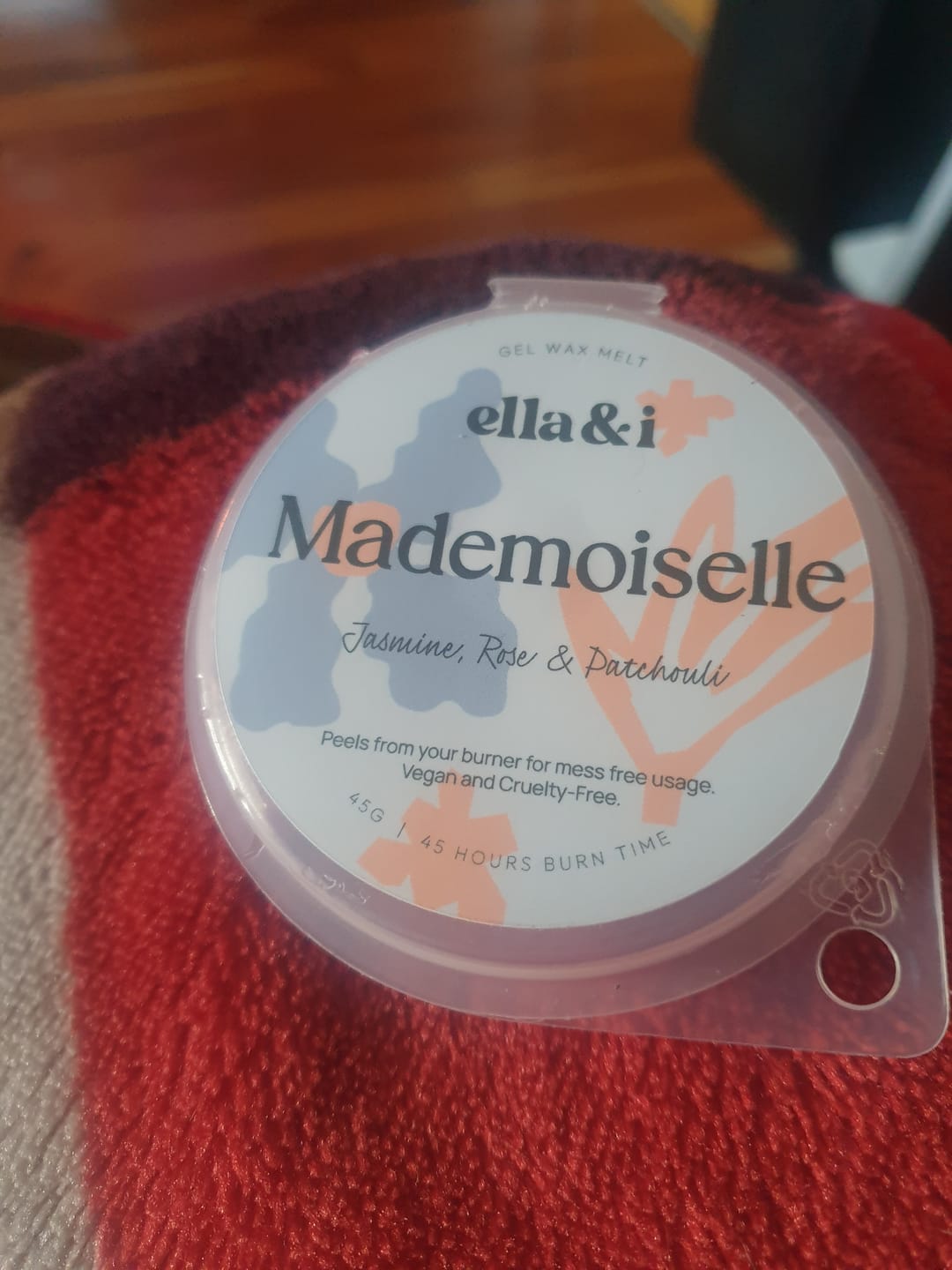 Customer photo review of Mademoiselle Gel Melt