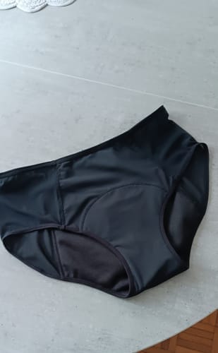 Customer photo review of High-Waisted Incontinence Briefs