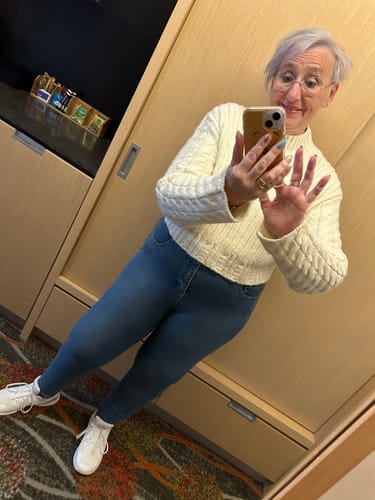 Customer photo review of Milkshake icy blonde X-mas pack with toning spray