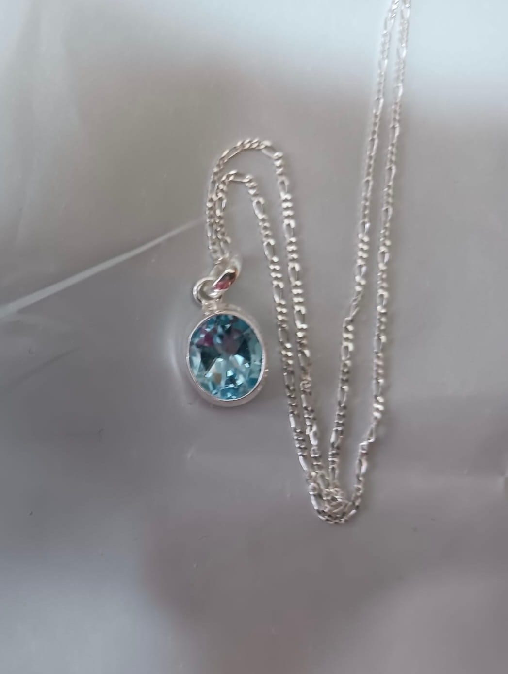 Customer photo review of Colgante Topacio Azul | Abundancia - Buena Suerte