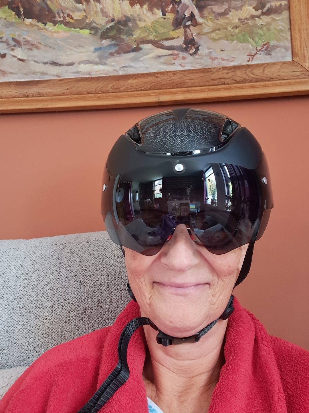 Customer photo review of Vakole Integrally Molded Bicycle Helmet with Magnetic Goggles