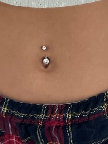 Customer photo review of Petite Ball Classique Belly Bars