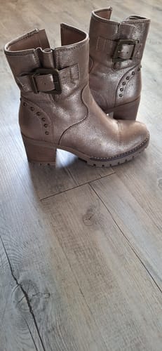 Customer photo review of Basket femme python doré étoile à lacets - Carla