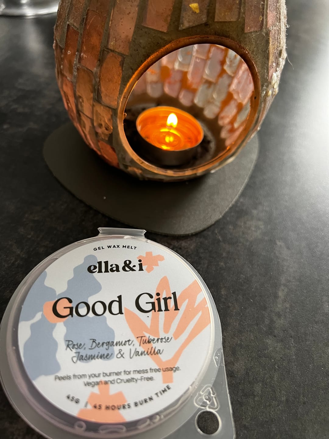 Customer photo review of Good Girl - 20% off fragrance of the month