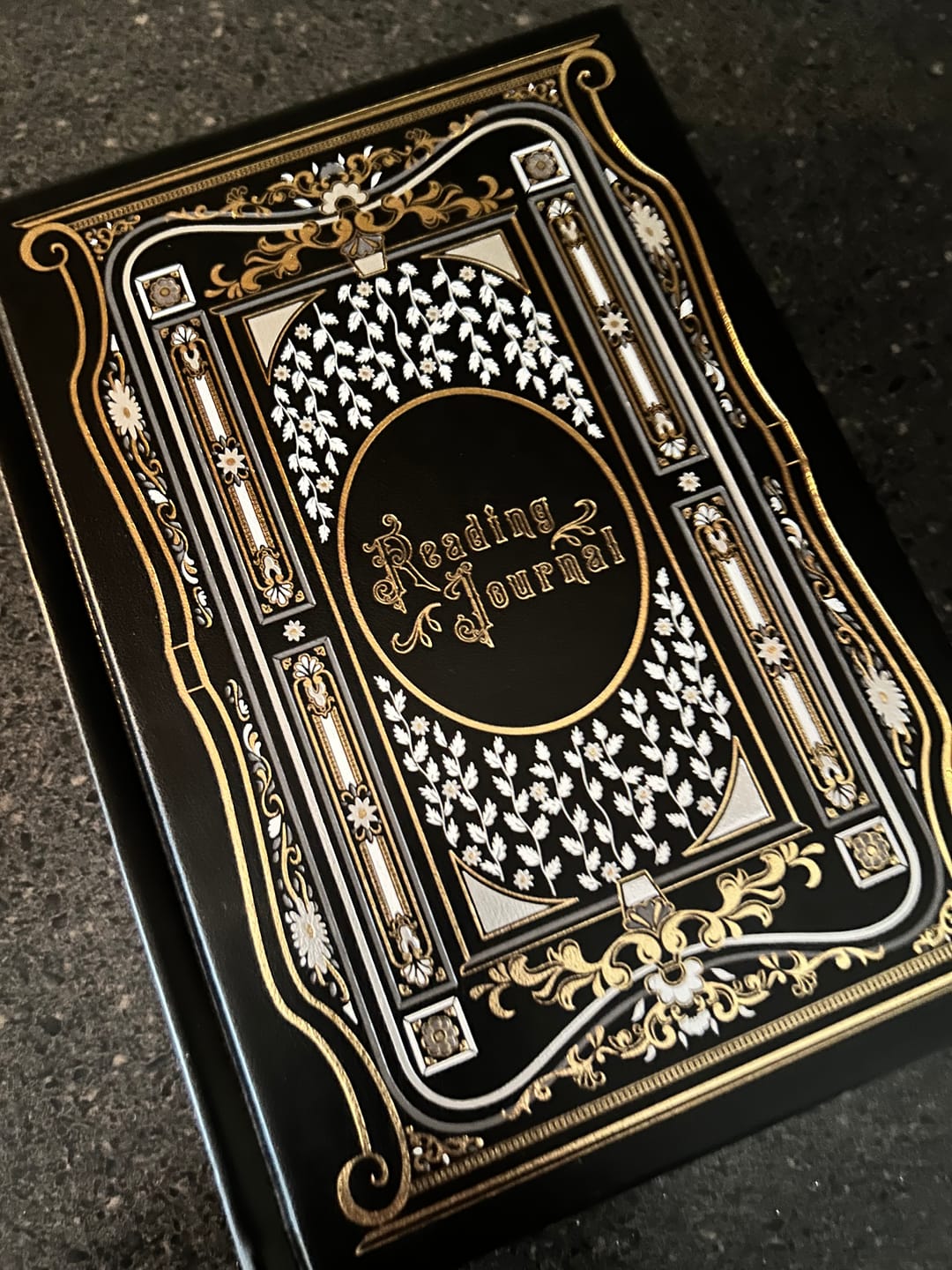 Customer photo review of The Reading Journal - Black