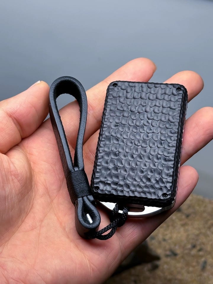 Customer photo review of Car Key Case Cover for XC90 XC60 XC40