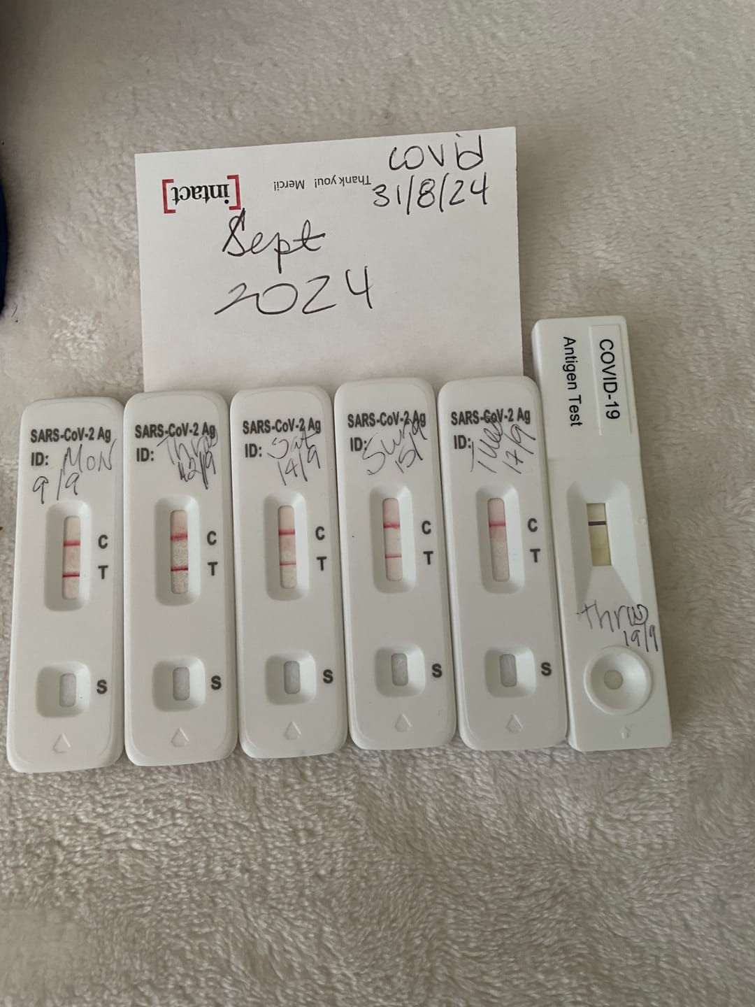 Customer photo review of Artron Rapid COVID-19 Antigen Test Made in Canada (Expiry: AUGUST 2026)