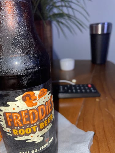 Customer photo review of Freddie's Old Fashioned Root Beer (12oz x 6 pk)