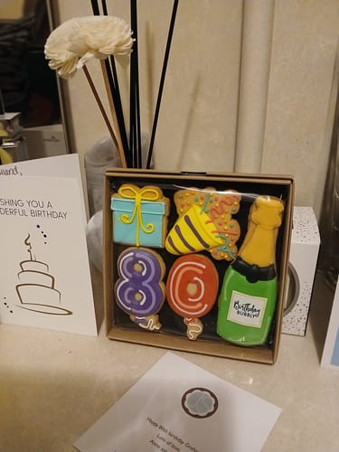 Customer photo review of Birthday Balloon Biscuit Box
