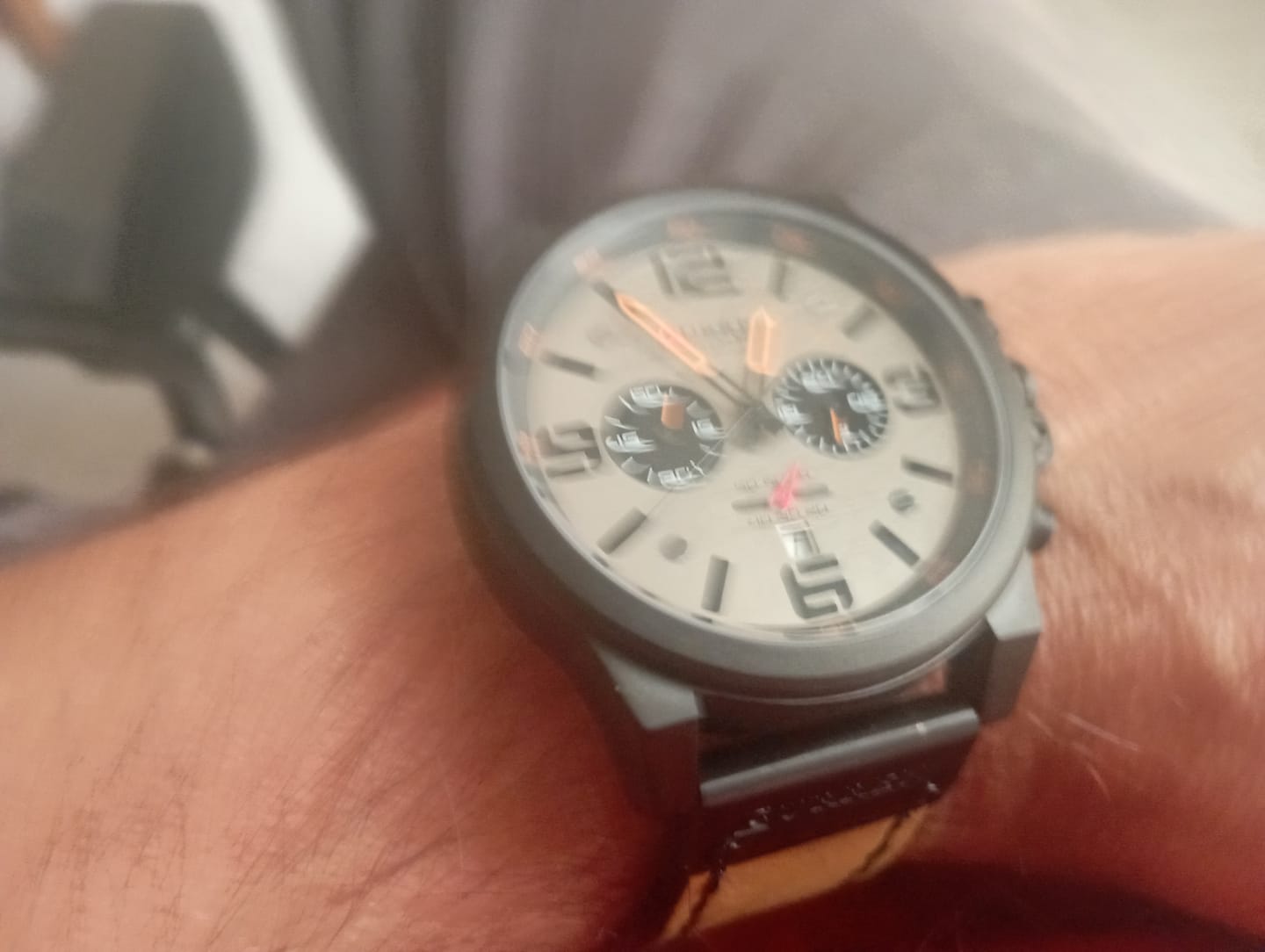 Customer photo review of Curren Sofia® orologio uomo pelle