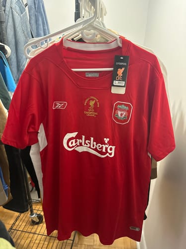 Customer photo review of Djibril Cisse Liverpool Red Retro Football Jersey