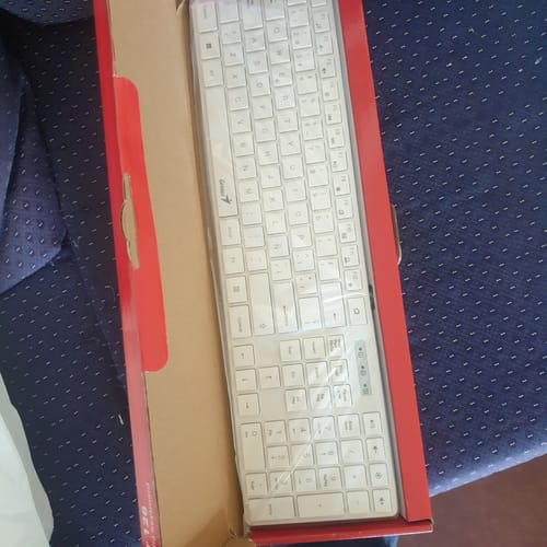 Customer photo review of Teclado Genius SlimStar 126 Multimedia alambrico USB, personaliza las teclas FN aplicacion smart genius Color Negro