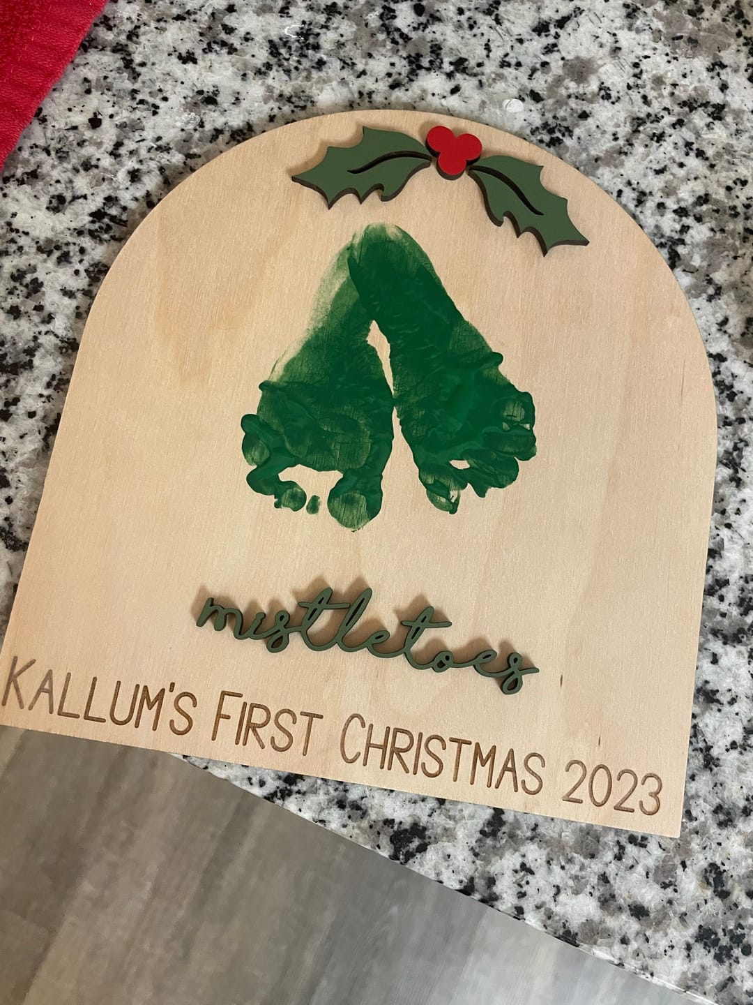 Customer photo review of Baby's First Christmas Mistletoe Footprint Craft