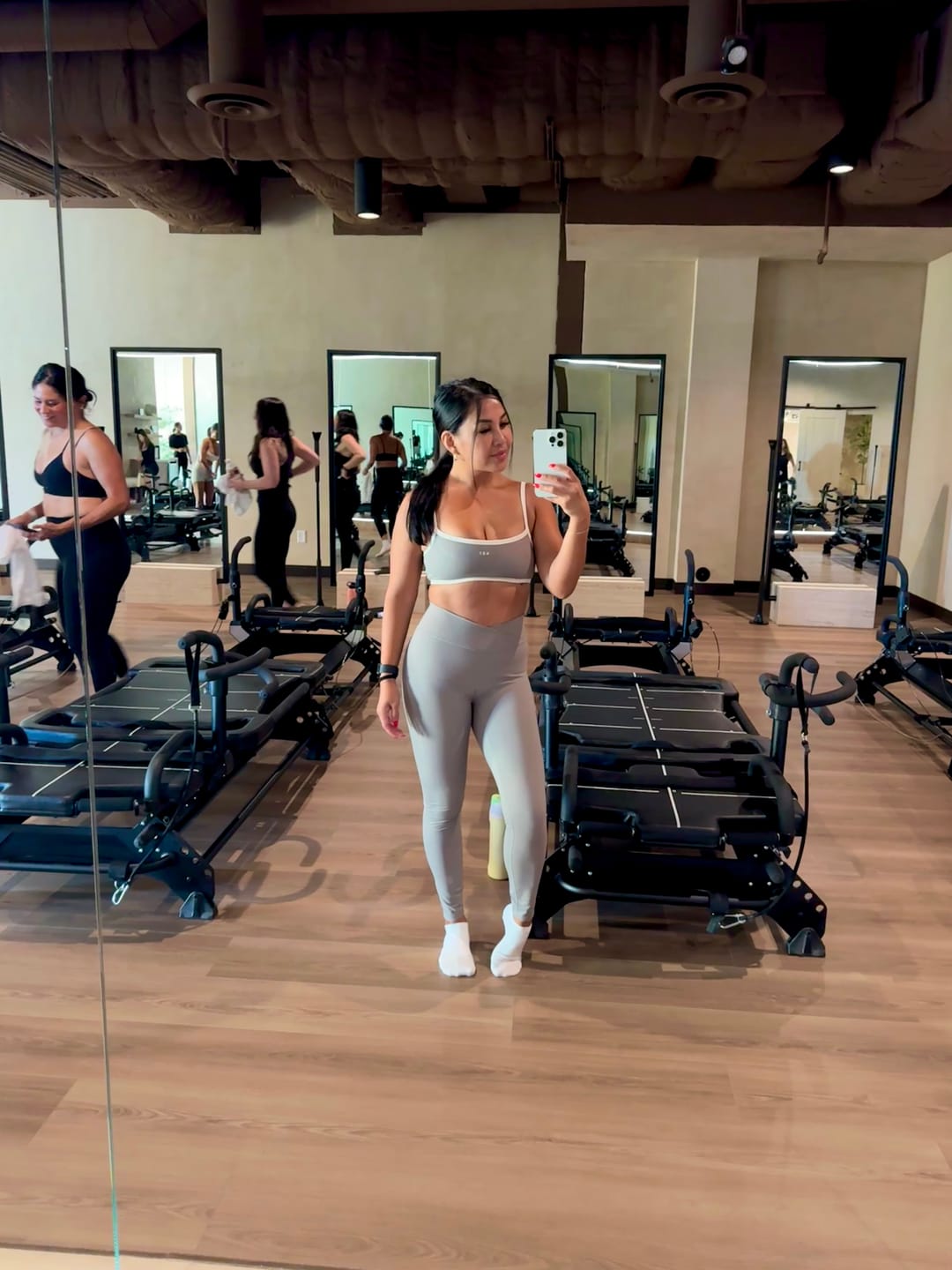 Customer photo review of The V Legging / Clay Mask