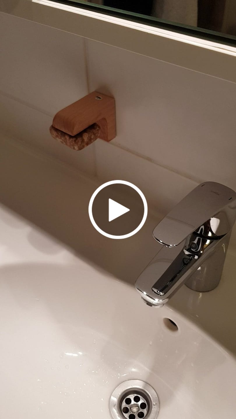 Customer video review of Metsäbiomi Palasaippua Clean Dirt