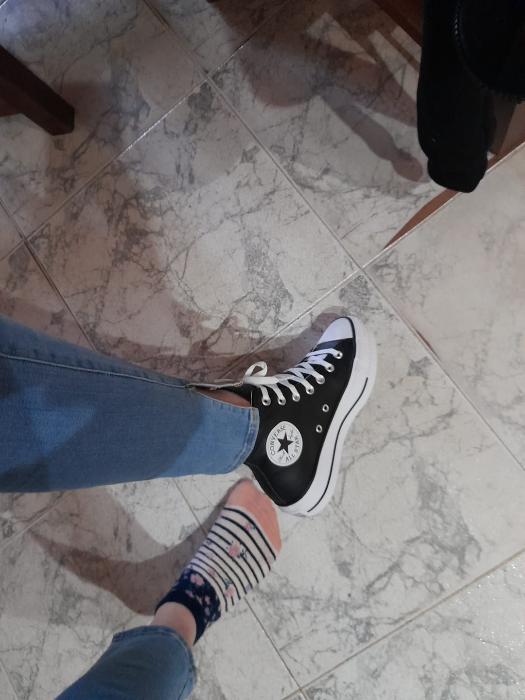 Customer photo review of Zapatillas Converse Chuck Taylor Hi Platform Leather Negro Blanco