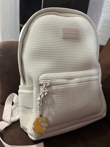 Customer photo review of Mochila Nara Laptop 14" Cool Capital Neopreno