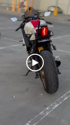 Customer video review of Yamaha R7