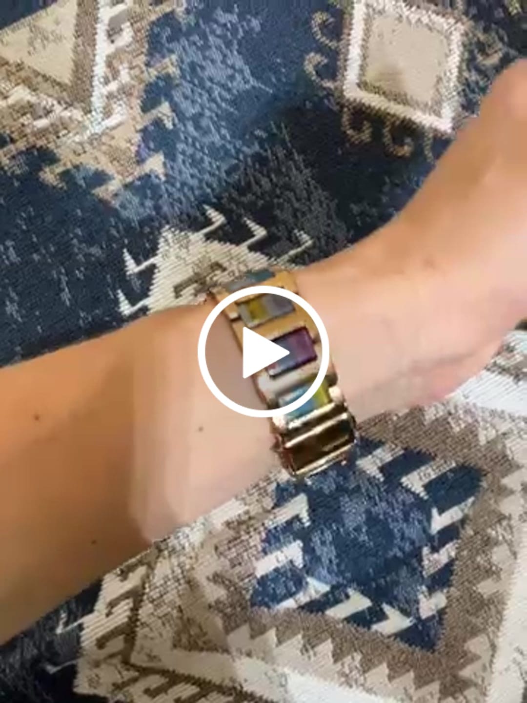 Customer video review of Aura Metal Band