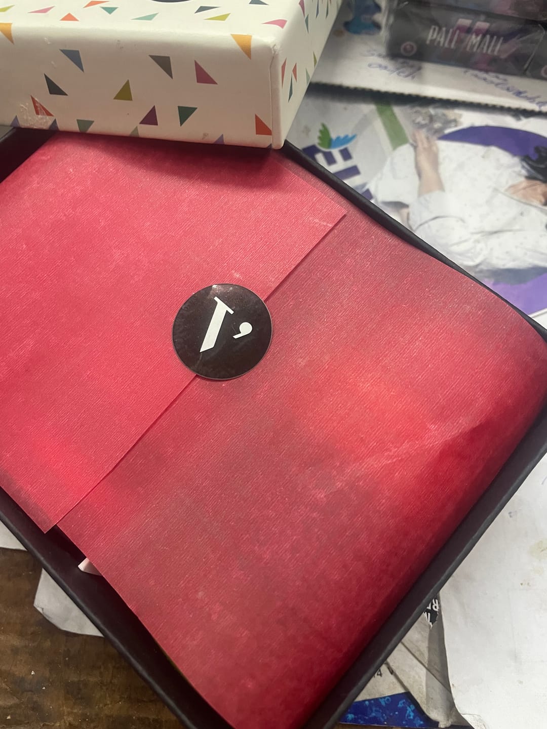 Customer photo review of Caja 12 Macarons