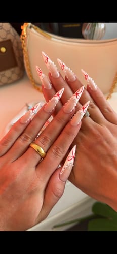Customer photo review of Siva Nail, Ribbon Lace, Stiletto Handmade Press on Nails