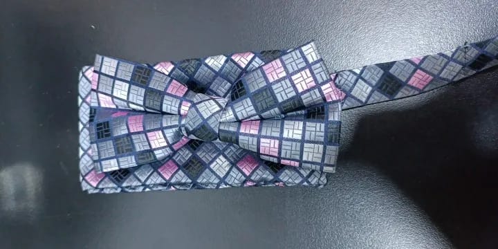 Customer photo review of Grey Pink Paisley Pre-tied Bow Tie Pocket Square Cufflinks Set