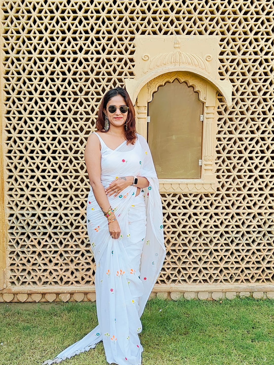 Customer photo review of White Embroidered Mulmul Cotton Saree