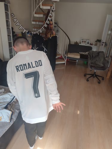 Customer photo review of Cristiano Ronaldo Real Madrid White Retro Football Jersey