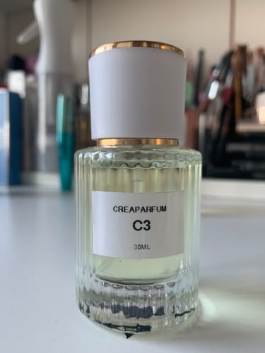 Avis photo d'un client sur C3 similaire à Supreme Bouquet de Yves Saint Laurent
