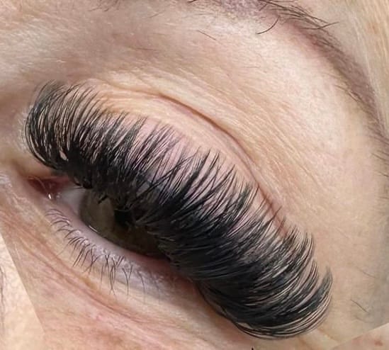 Customer photo review of Power Bond - Lash Extension Glue
