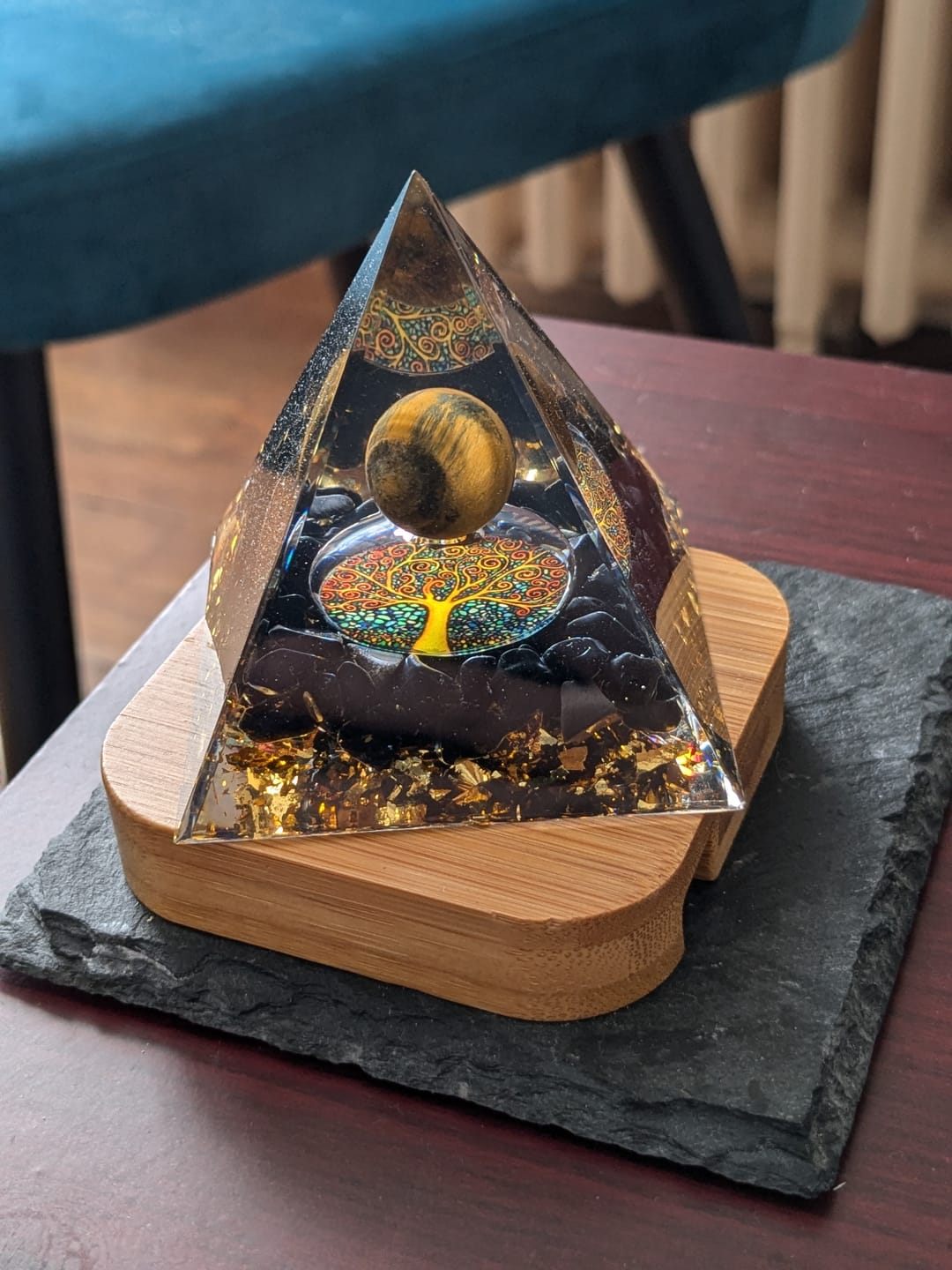 Customer photo review of Orgonite "Arbre de Vie Renaissant" en Oeil de Tigre & Obsidienne