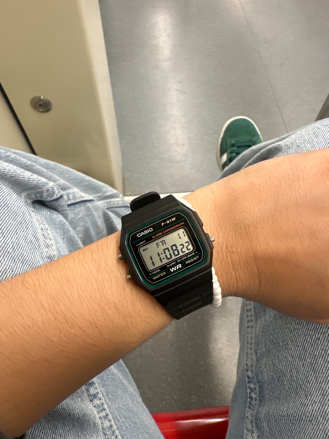 Customer photo review of Reloj Casio Vintage F-91W-3DG Clásico Líneas Verdes