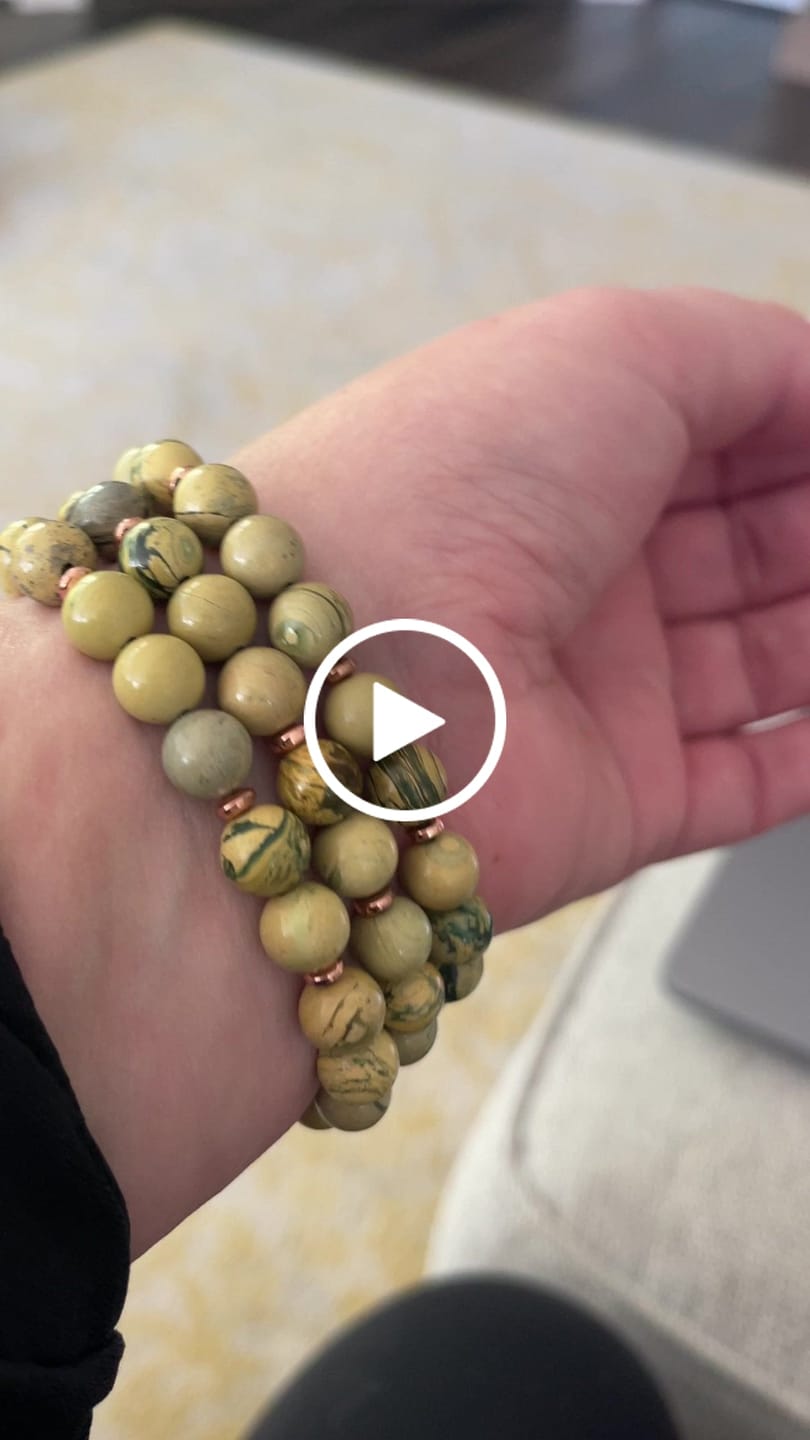 Customer video review of Forest Meadow Draconite Stretch Watch Strap